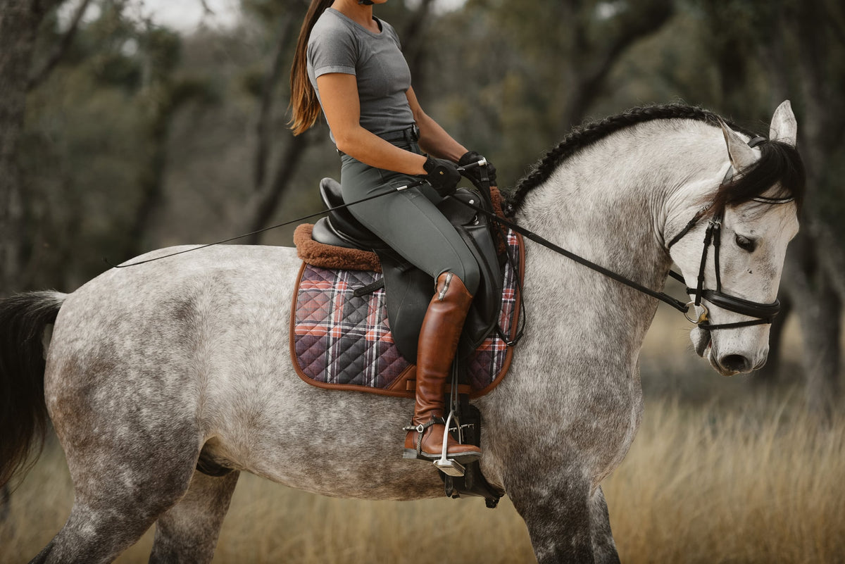 16C Tapis de dressage Heritage Check, respirant, évacue l'humidité, bordure en cuir végan