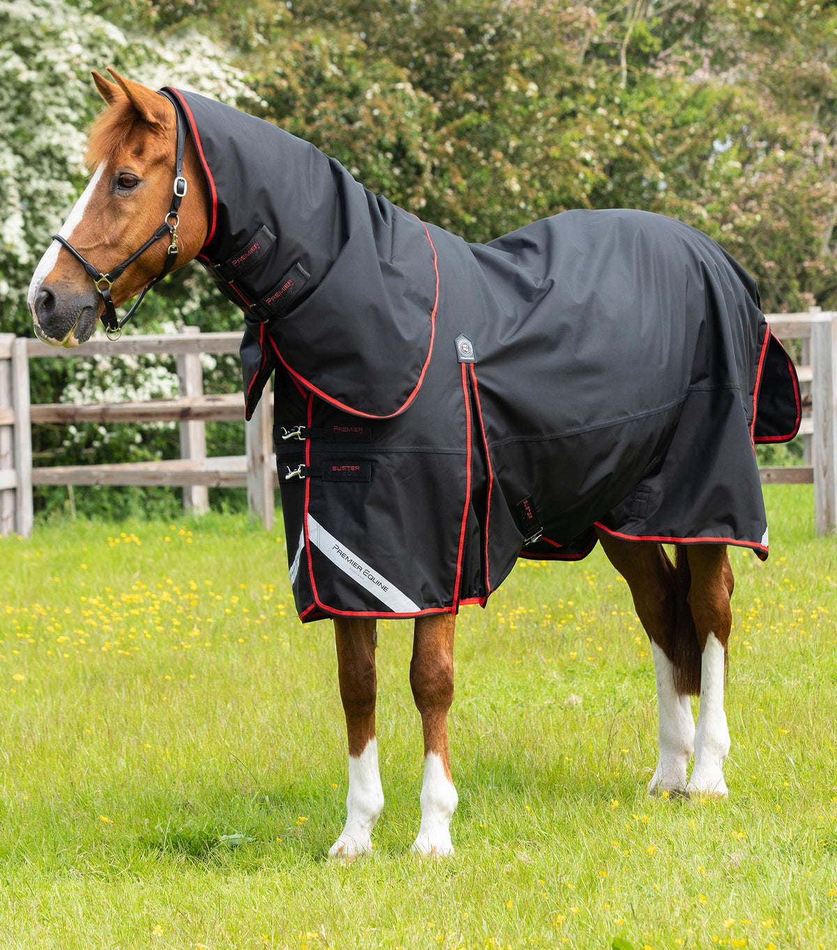 Buster 250g – couverture d’extérieur avec couvre-cou classique