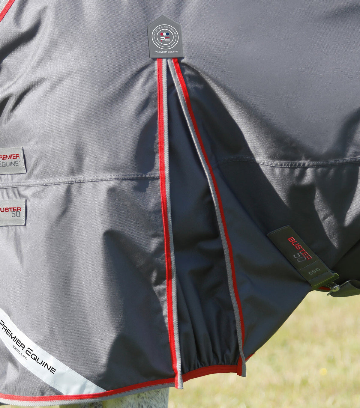 Buster 50g – couverture d’extérieur avec couvre-cou Snug-Fit