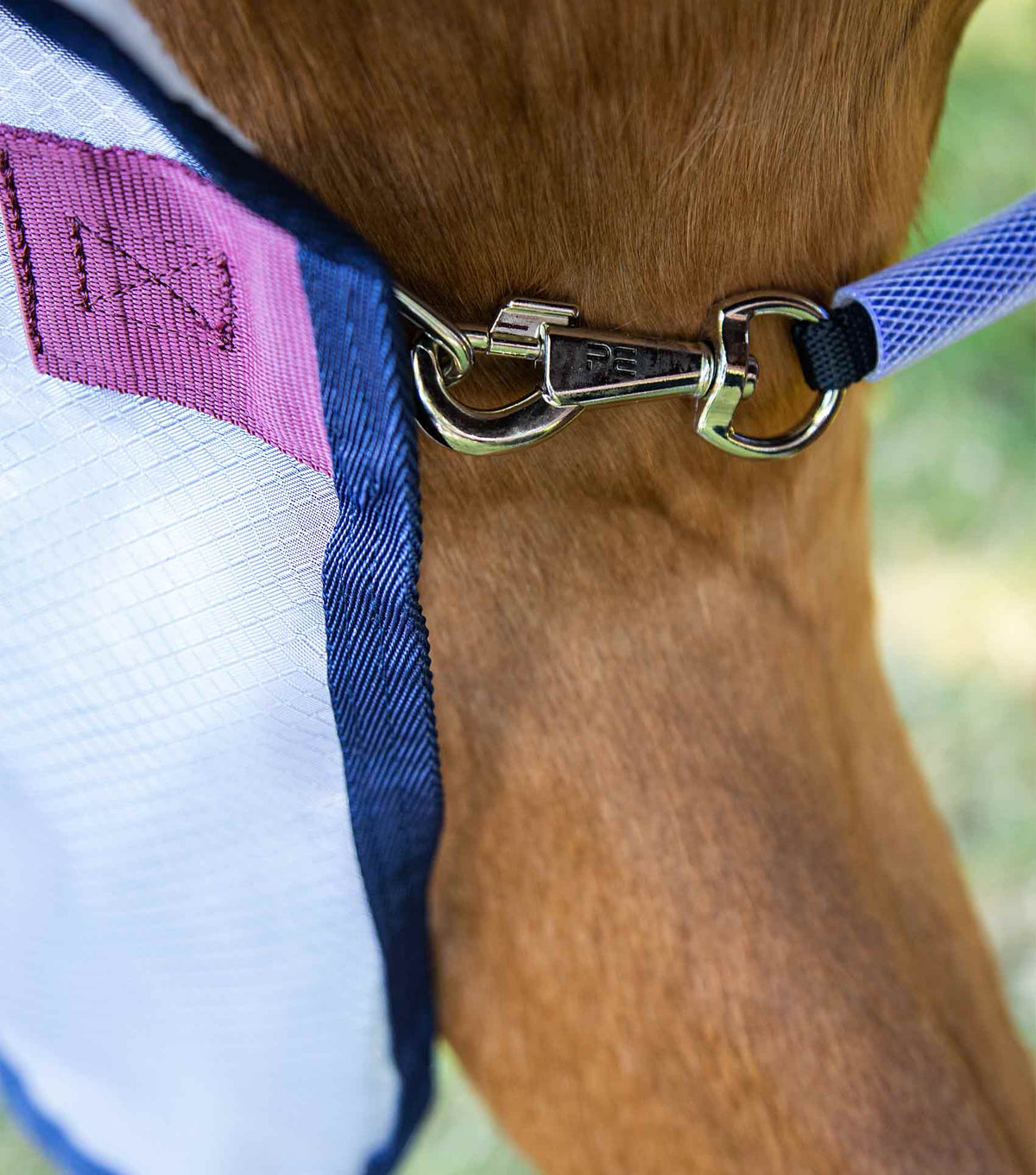 Buster Stay-Dry Super Lite – couverture anti-mouches avec sursangles