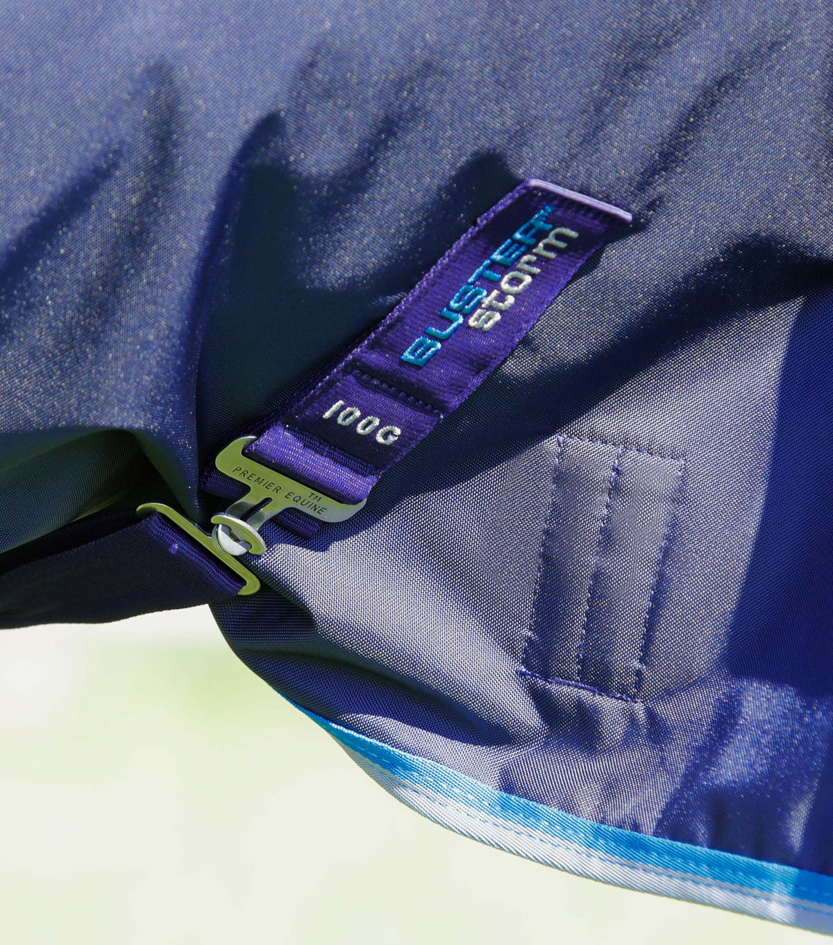 Buster Storm 100g – couverture d’extérieur Combo avec encolure Snug-Fit