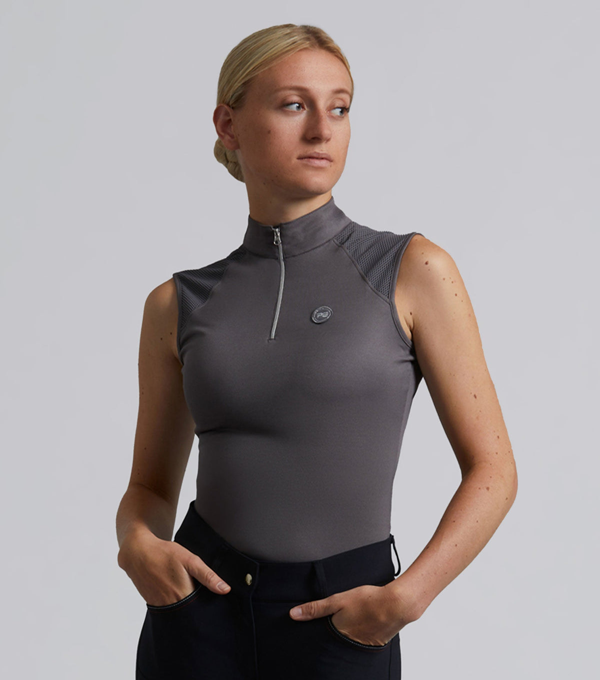 Derina Haut technique d’équitation femme sans manches