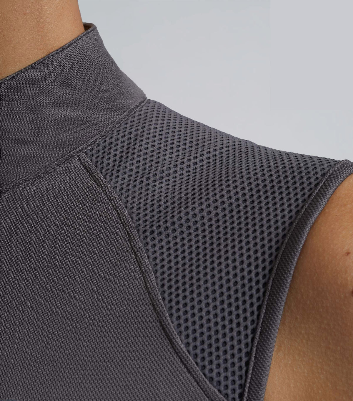 Derina Haut technique d’équitation femme sans manches