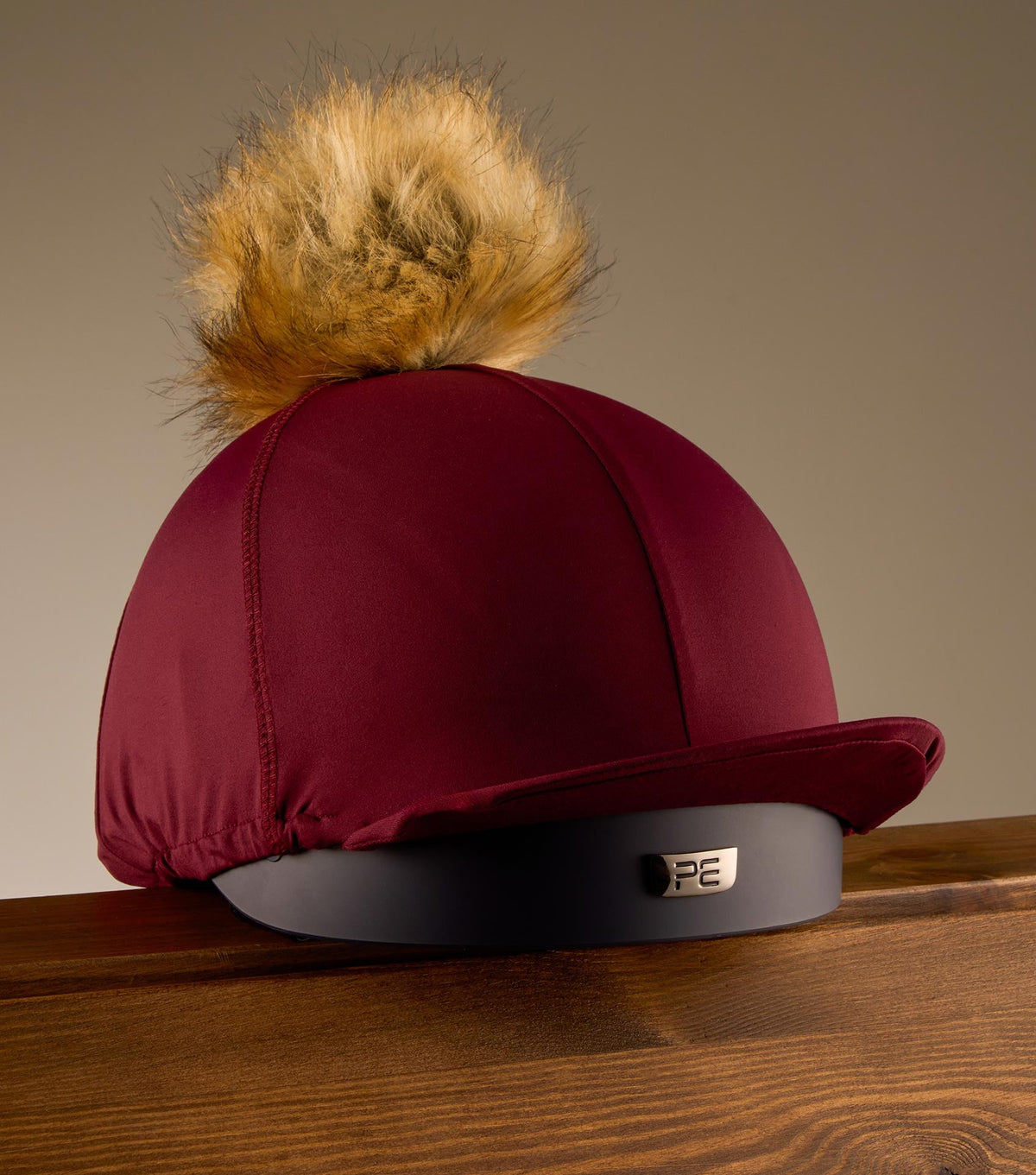Jersey Hat Silk avec Faux Fur Pom Pom