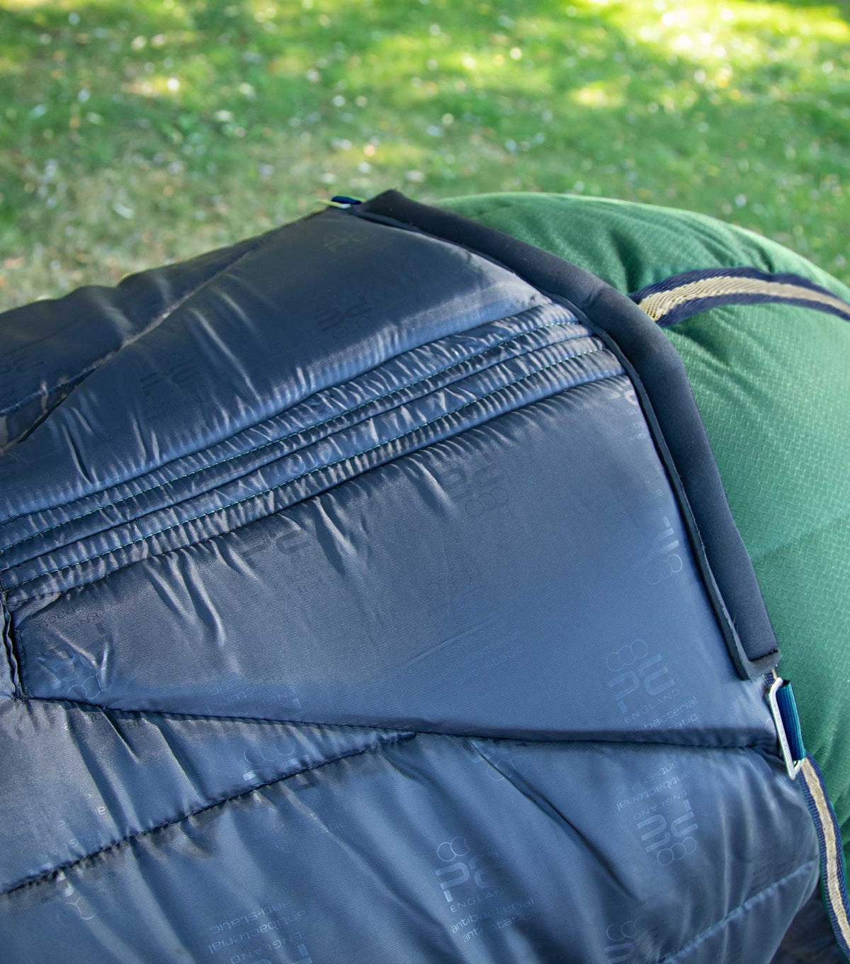 Lucanta 200g couverture d’écurie avec Neck Cover