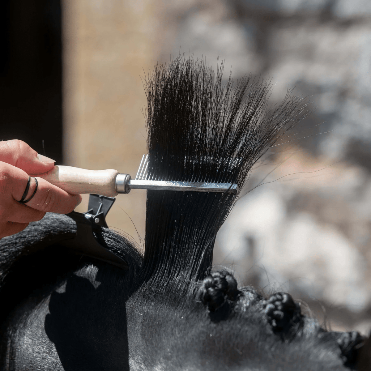 Smart Grooming Peigne à crinière, glisse facilement dans les crins, dents en acier résistantes