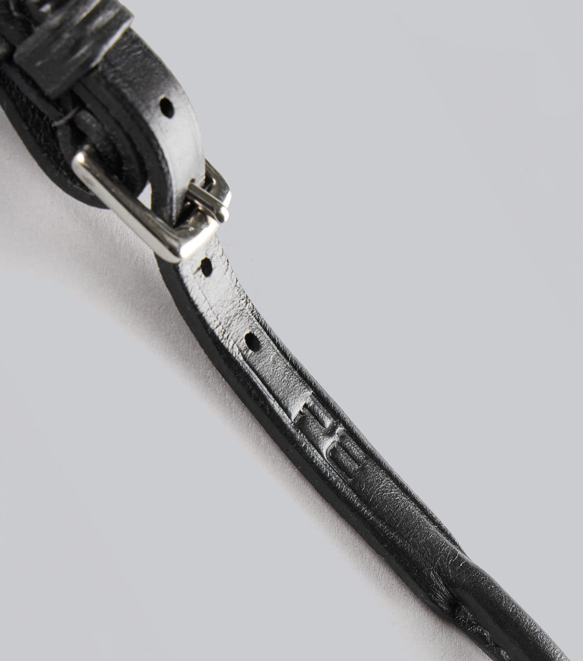 Round Lip Strap