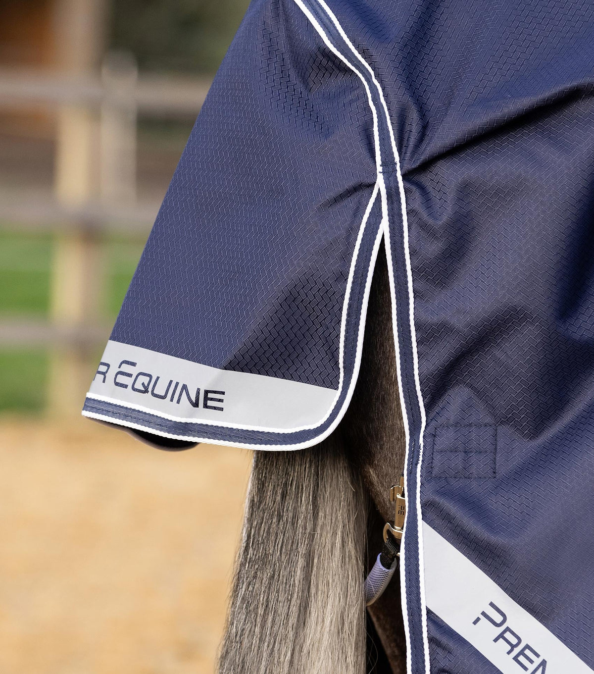 Stratus 600D Series 0g – couverture d’extérieur Original