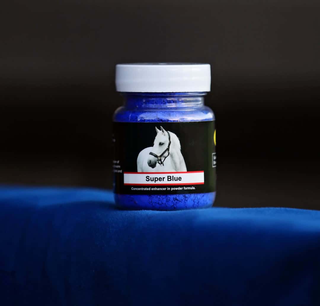 Smart Grooming Poudre blanchissante Super Blue, finition de concours, blanc éclatant