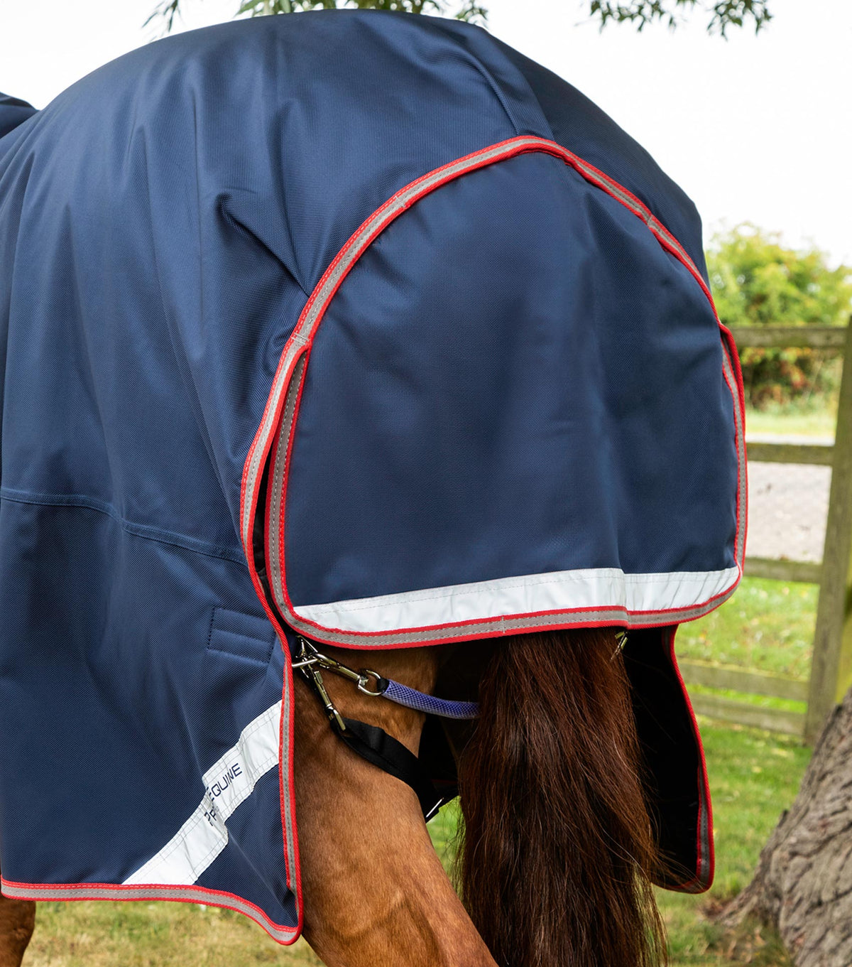 Titan 100g – couverture d’extérieur avec couvre-cou Snug-Fit