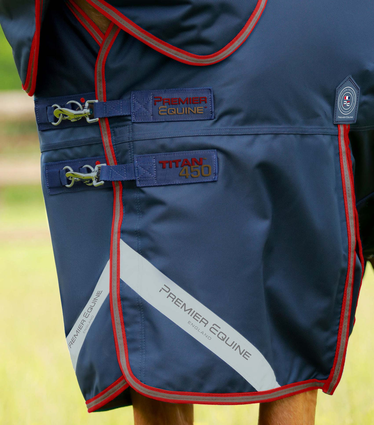 Titan 450g – couverture d’extérieur avec couvre-cou Snug-Fit