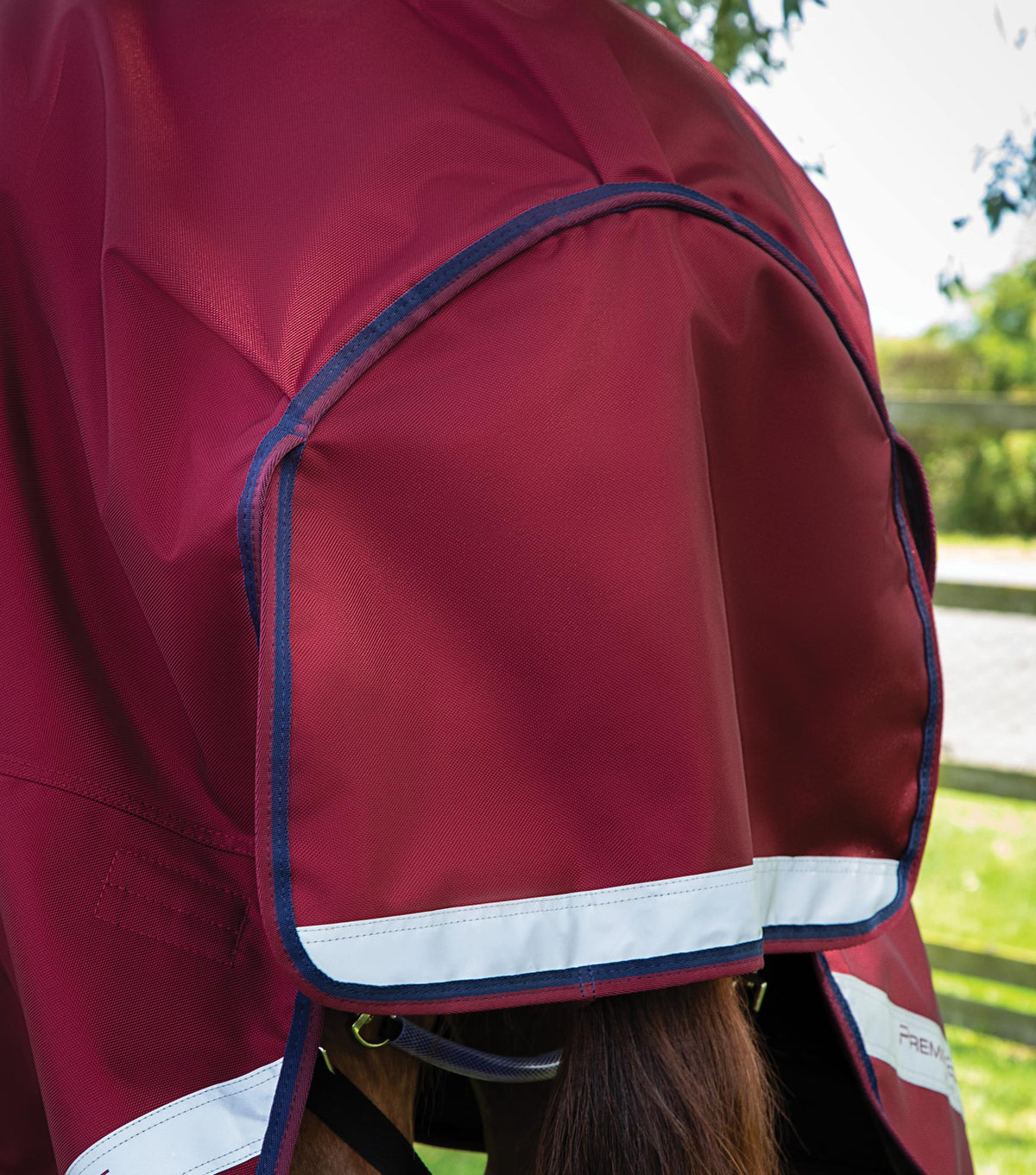 Titan 50g – couverture d’extérieur avec couvre-cou classique