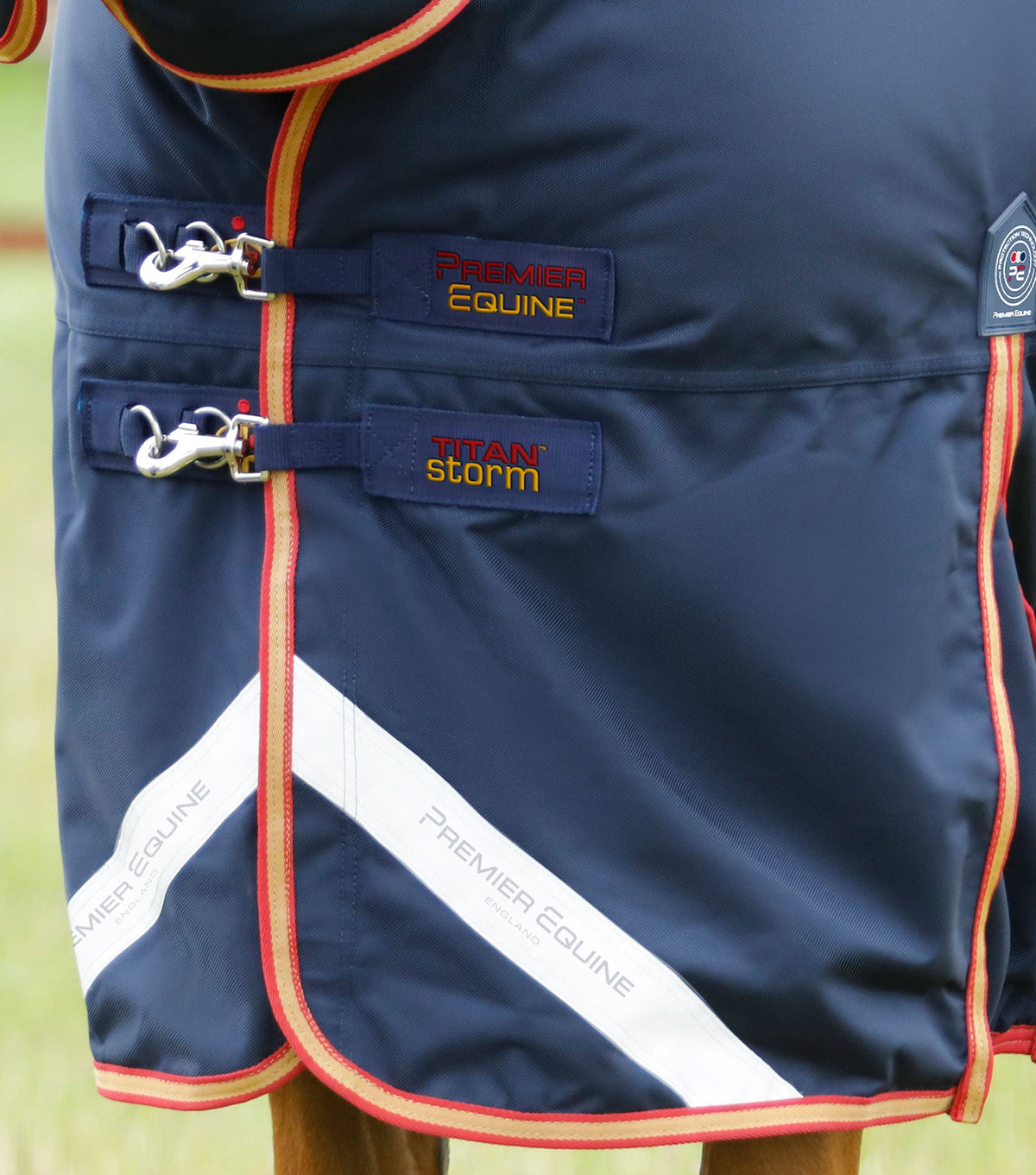 Titan Storm 450g – couverture d’extérieur Combo avec encolure Snug-Fit