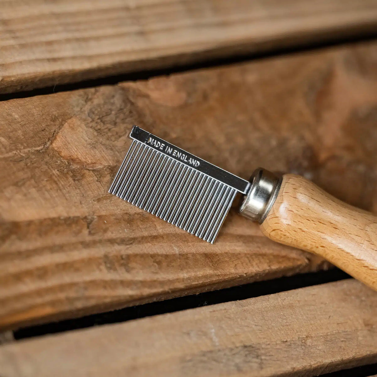 Smart Grooming Peigne à damiers, motifs nets et réguliers, pansage original