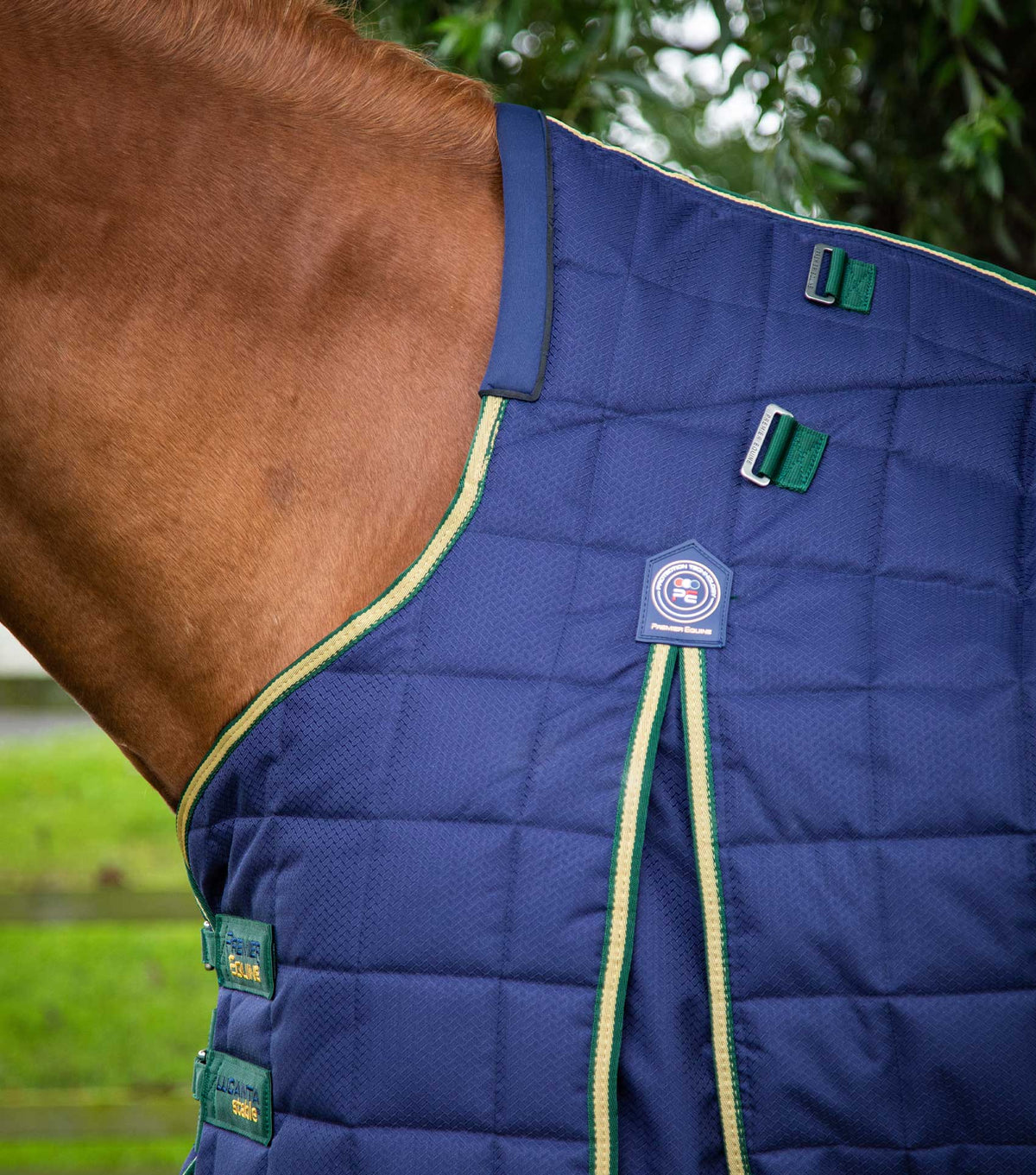 Lucanta 450g couverture d’écurie avec Neck Cover